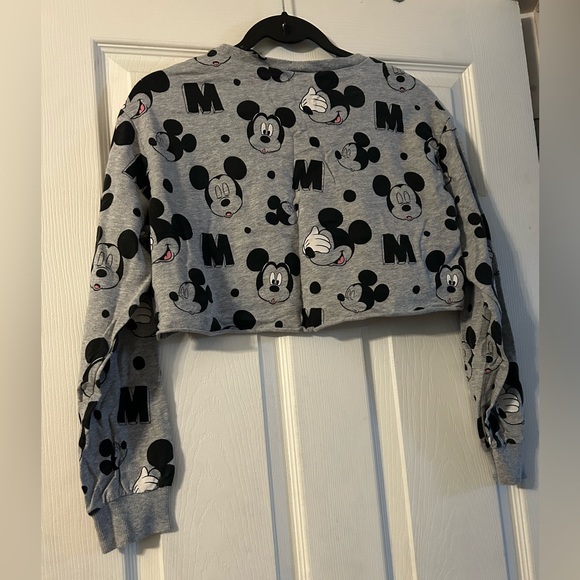 Disney long sleeve crop top - Picture 2 of 2